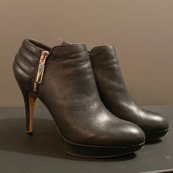 Vince Camuto Leather Moto-Style Ankle Boots with Gold Hardware | Pre-Loved - Picture 1 of 8